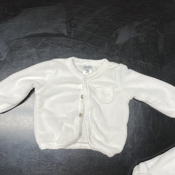 Carters Newborn outfit VGUC - Picture 4 of 5